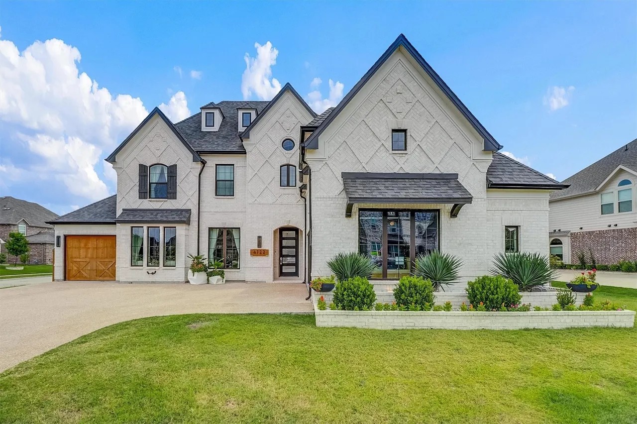 4722 Antebellum Ln
